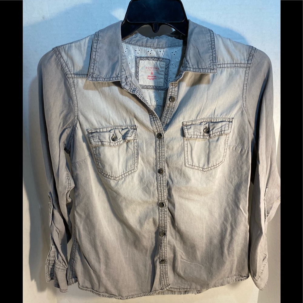 Ladies size medium Sonoma button down shirt